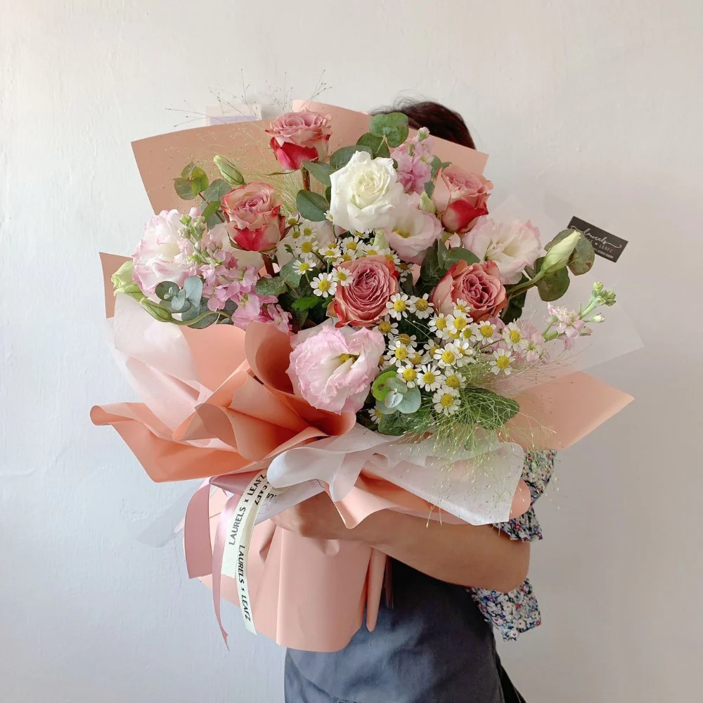 Flower Bouquet Delivery Sydney: How to Select the Perfect Arrangement